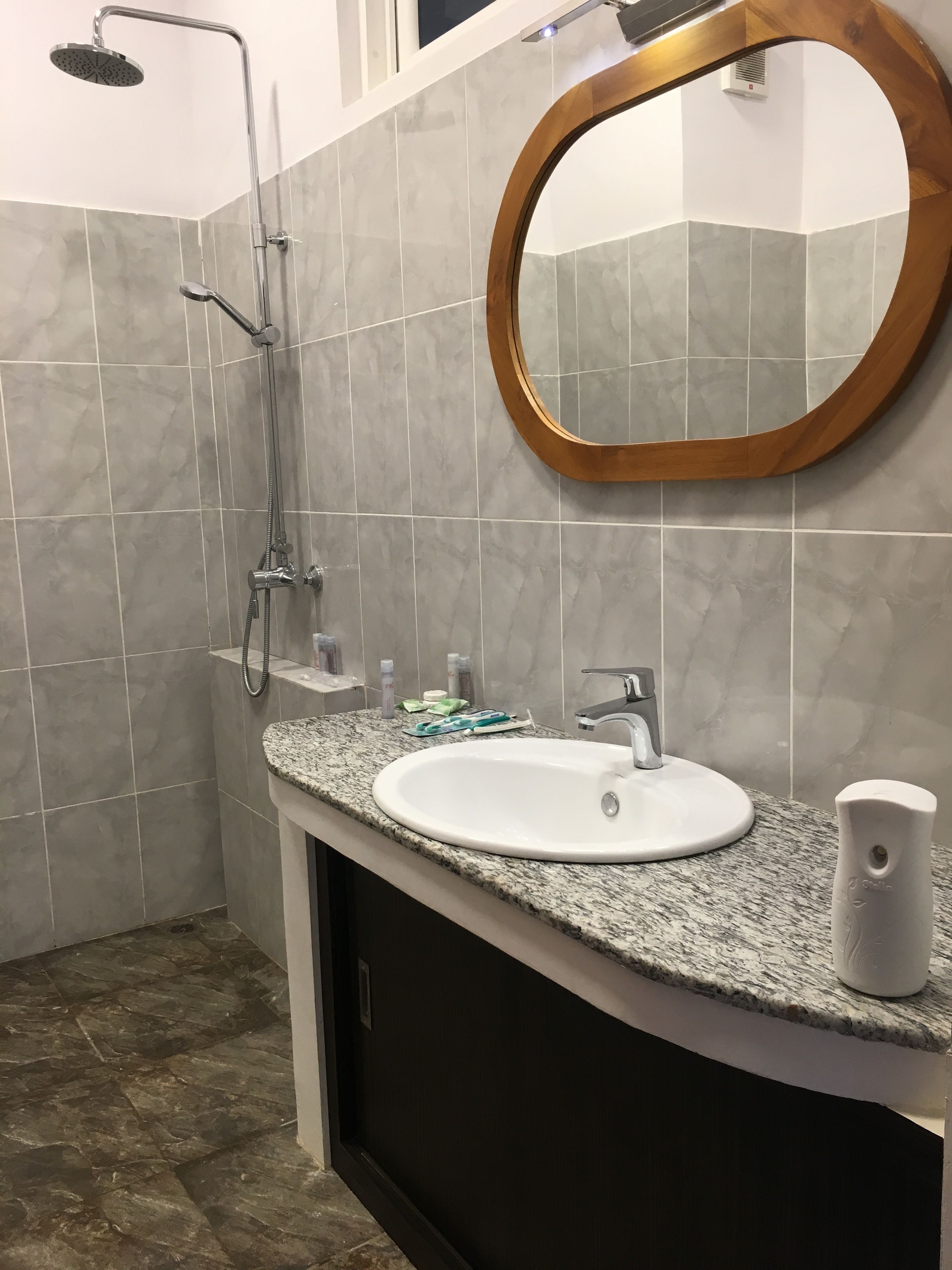 Senggigi Homes & Apartment