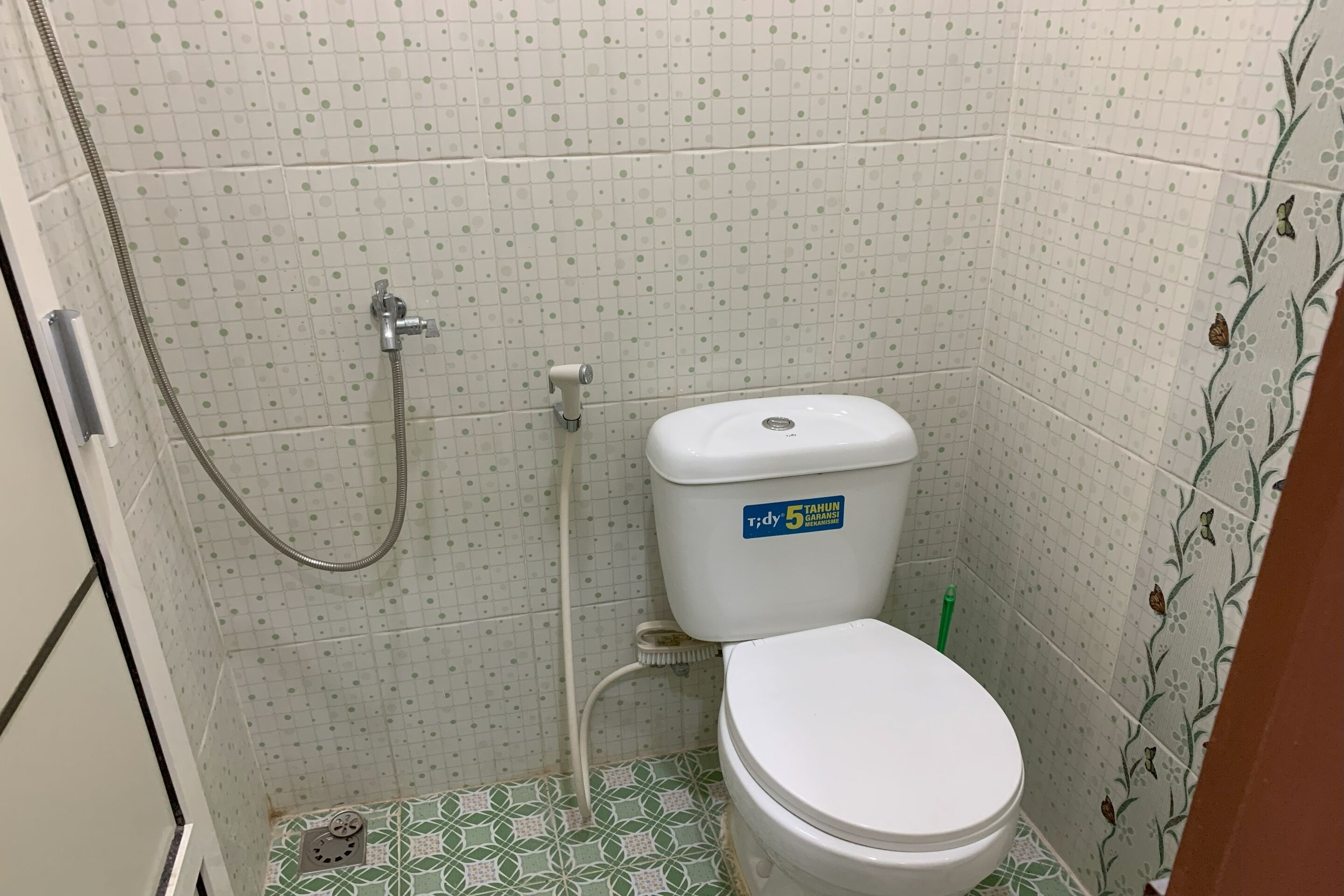 Spot On 93739 Insanta Hotel