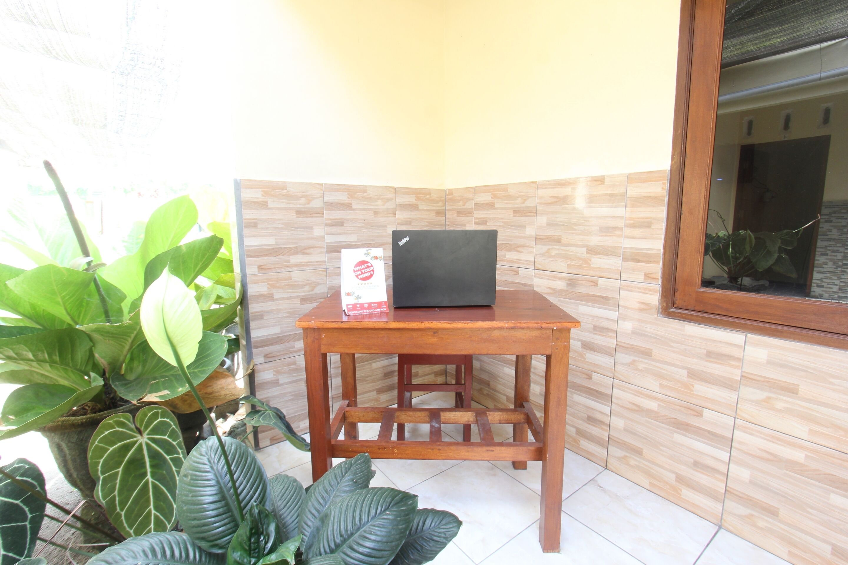 Spot On 93739 Insanta Hotel