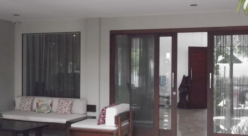 Villa Indah Batu Layar