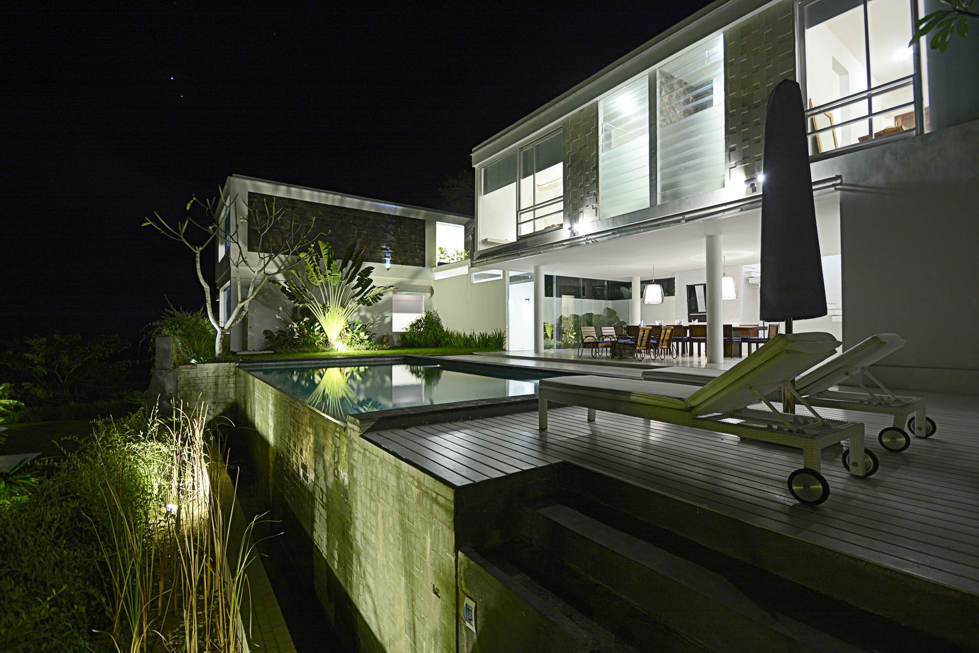 Villa L