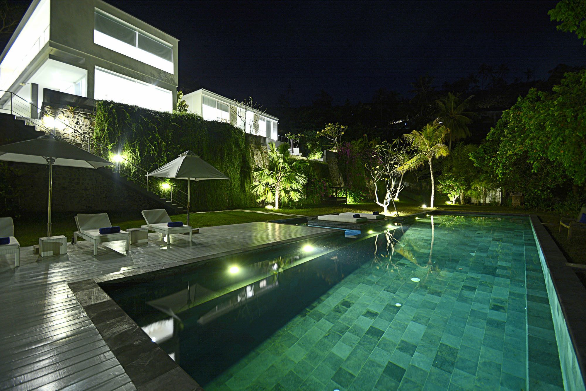 Villa L