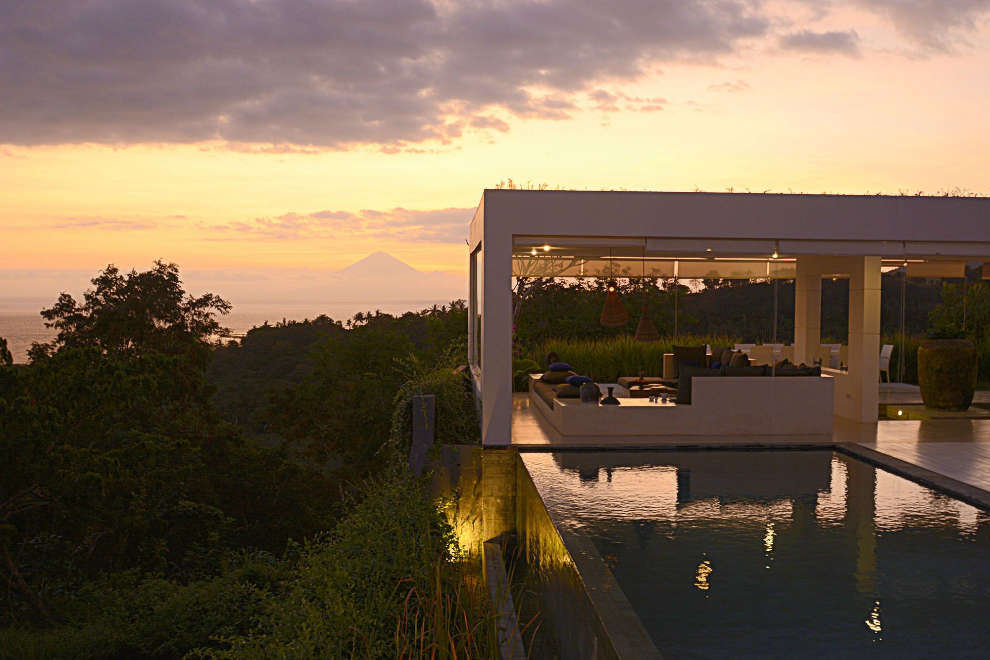 Villa L
