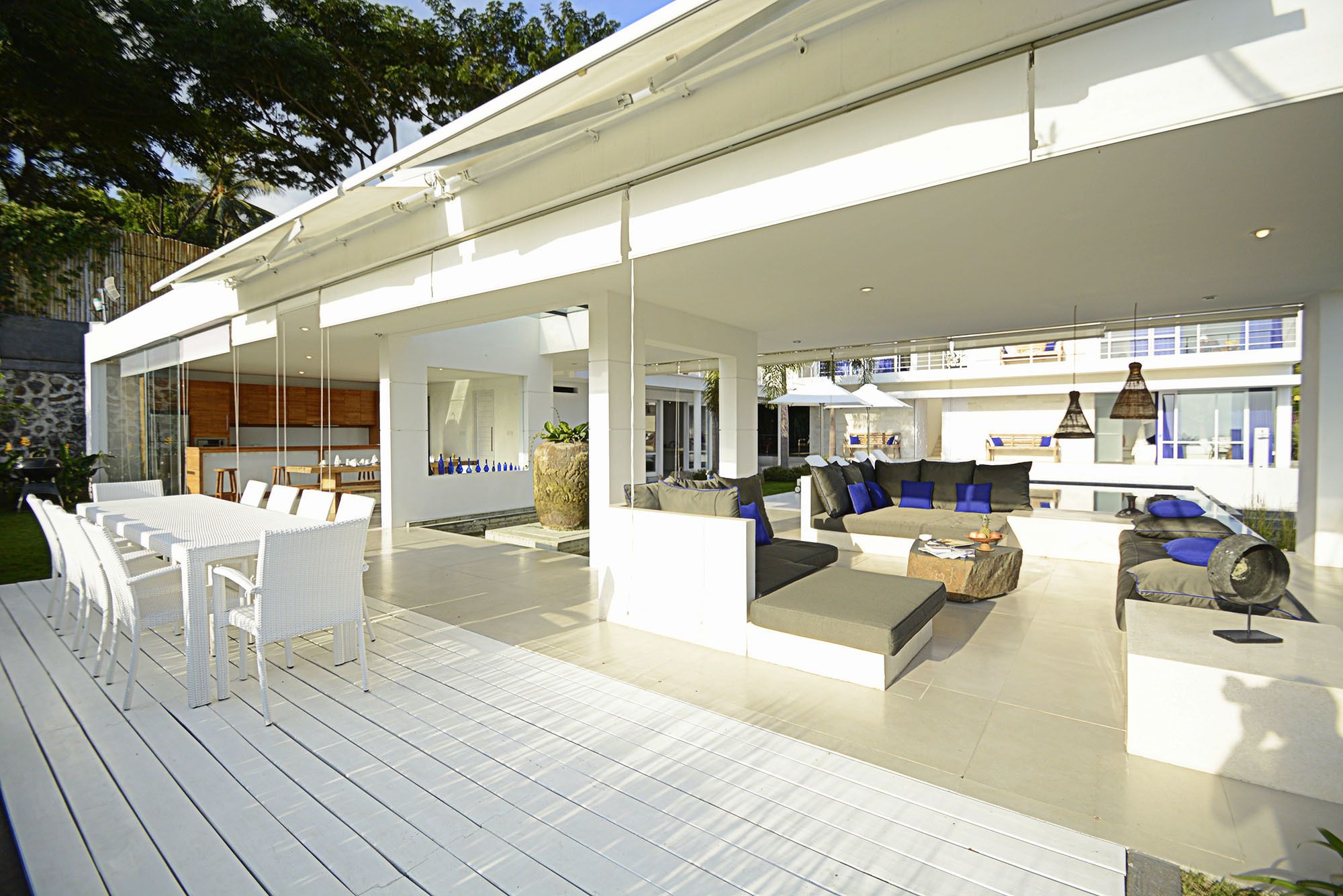 Villa L