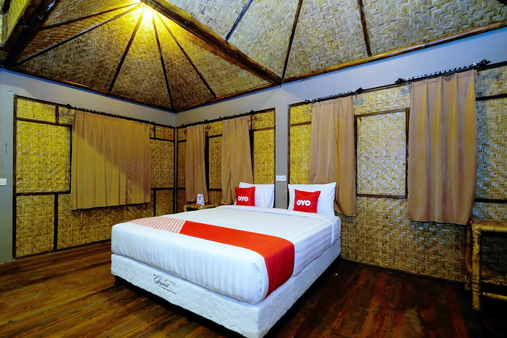 Surya Karhyn Hotel & Restaurant