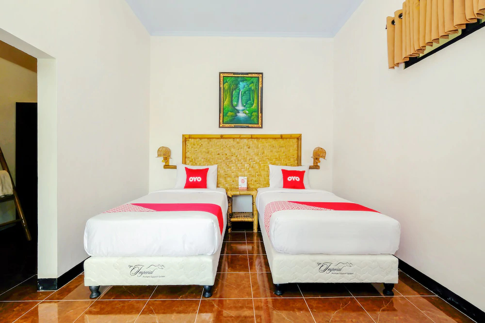 Surya Karhyn Hotel & Restaurant