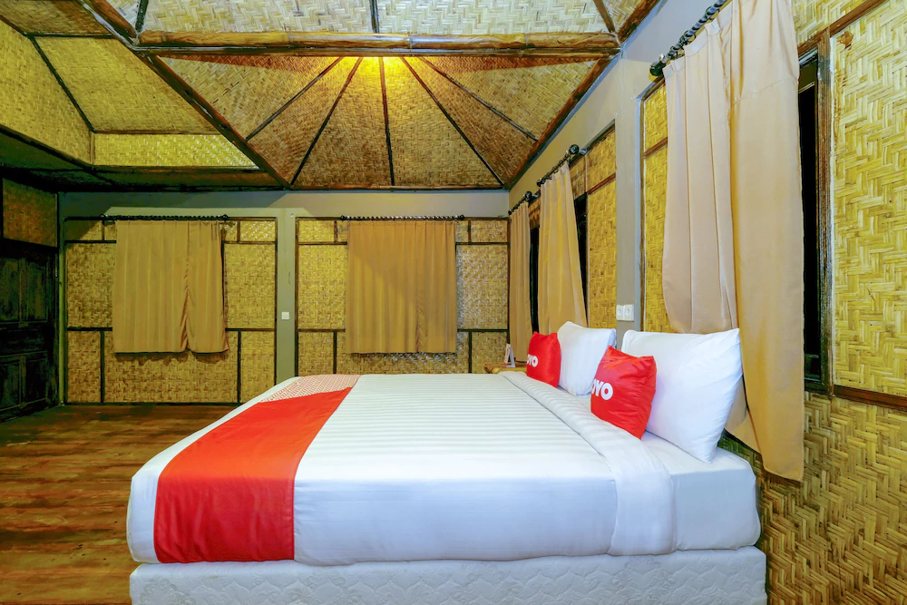 Surya Karhyn Hotel & Restaurant