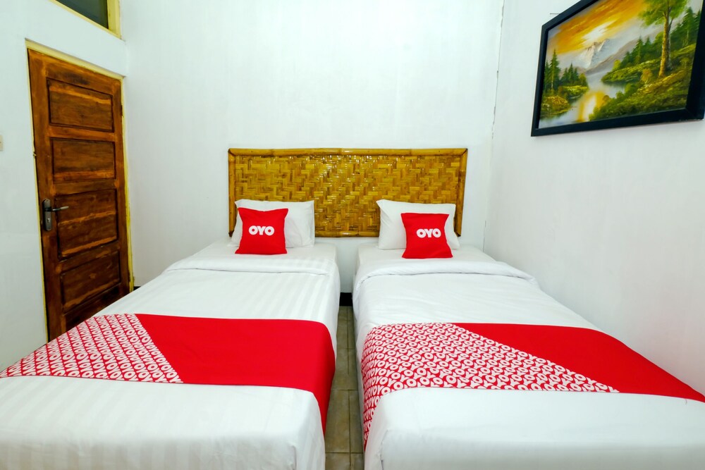 Surya Karhyn Hotel & Restaurant