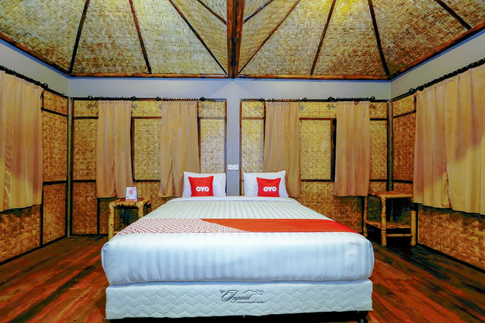 Surya Karhyn Hotel & Restaurant
