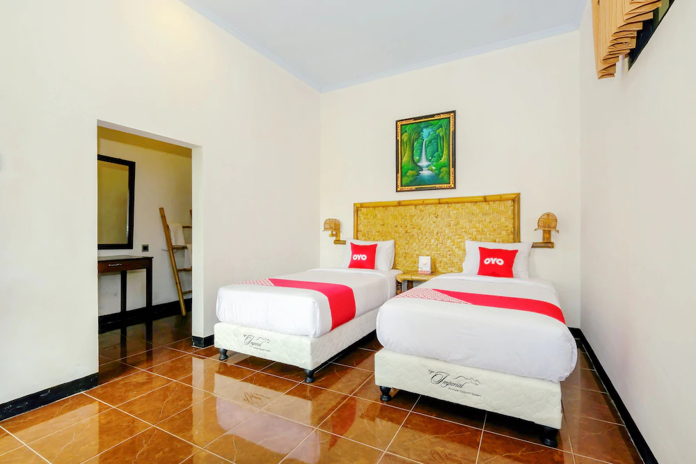 Surya Karhyn Hotel & Restaurant