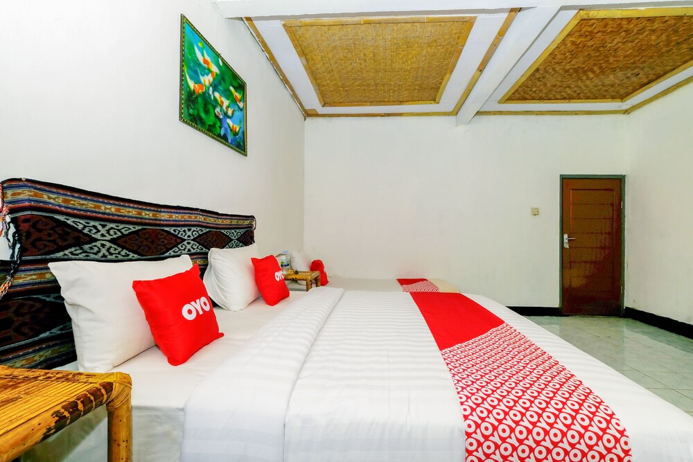 Surya Karhyn Hotel & Restaurant