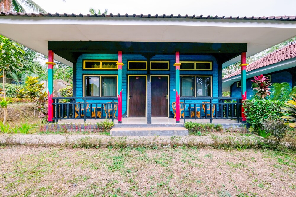 Surya Karhyn Hotel & Restaurant