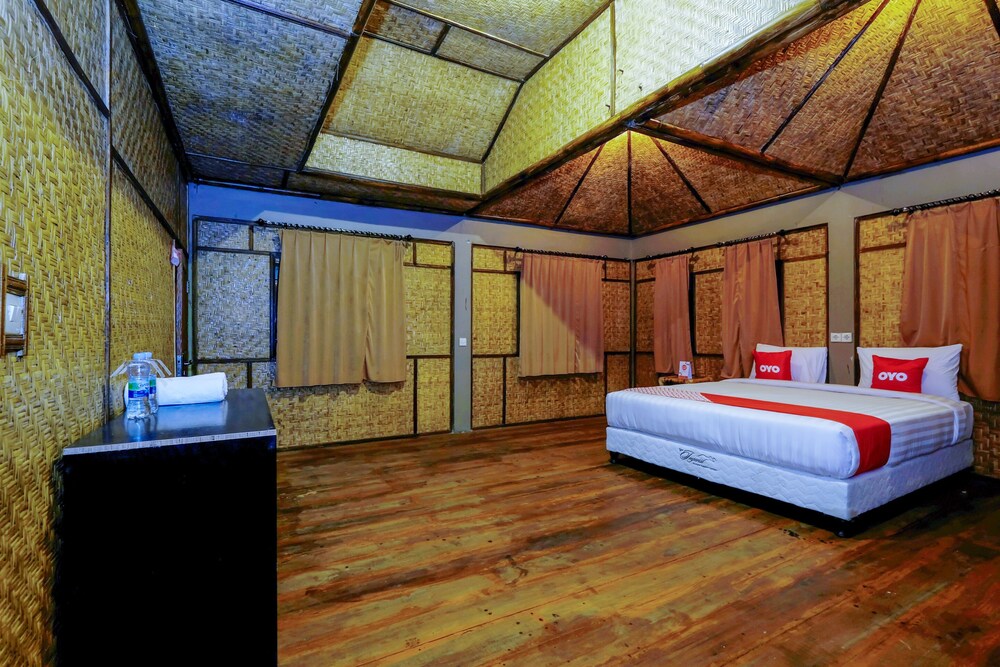 Surya Karhyn Hotel & Restaurant