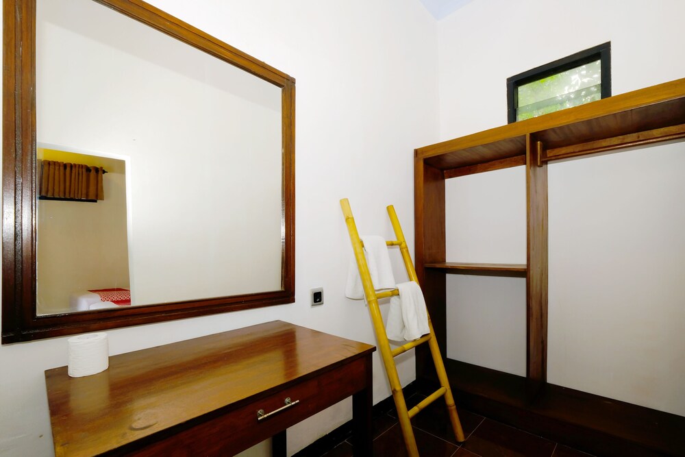 Surya Karhyn Hotel & Restaurant