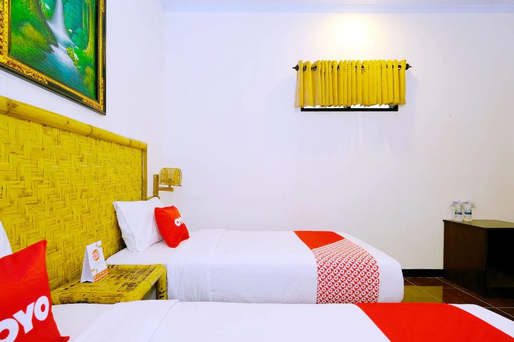 Surya Karhyn Hotel & Restaurant
