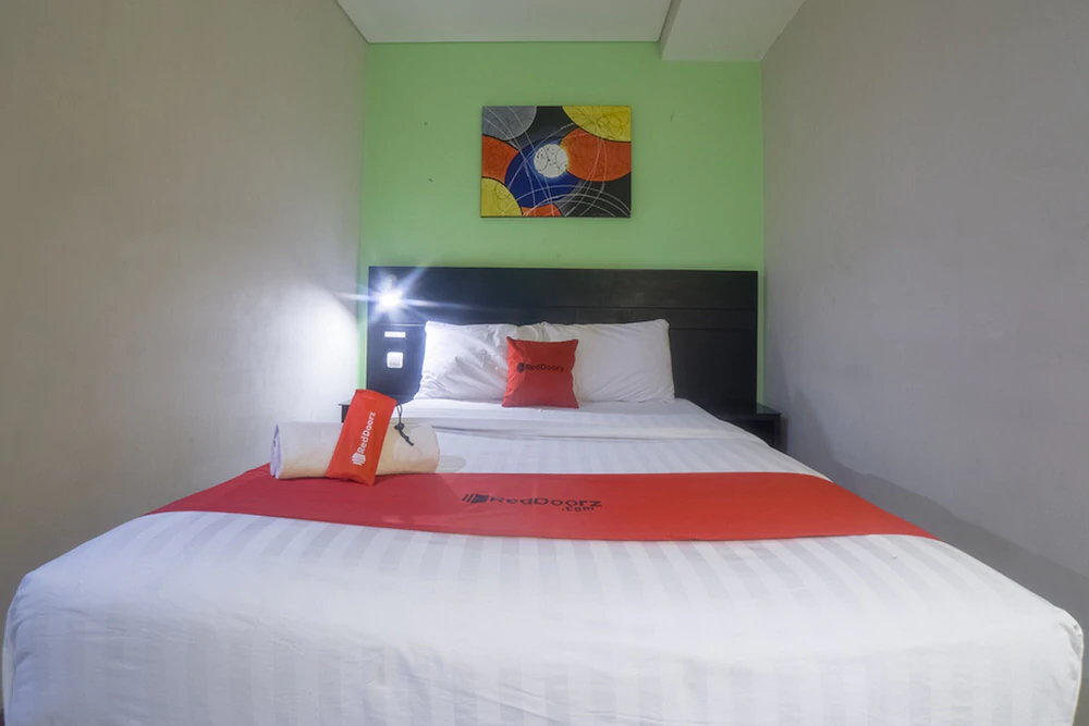 Budget Hotel by RedDoorz