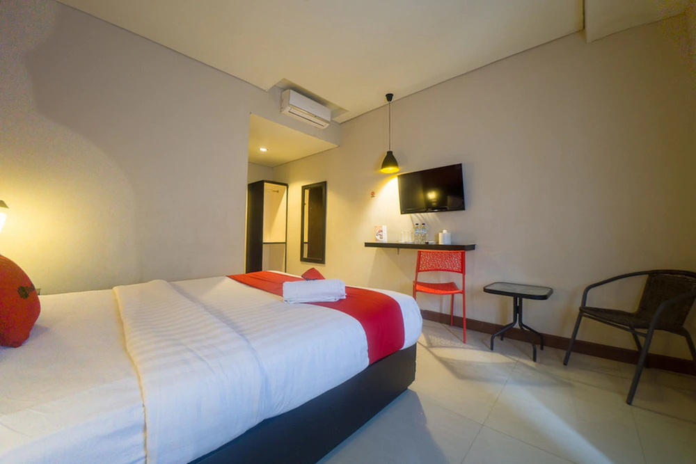 Budget Hotel by RedDoorz