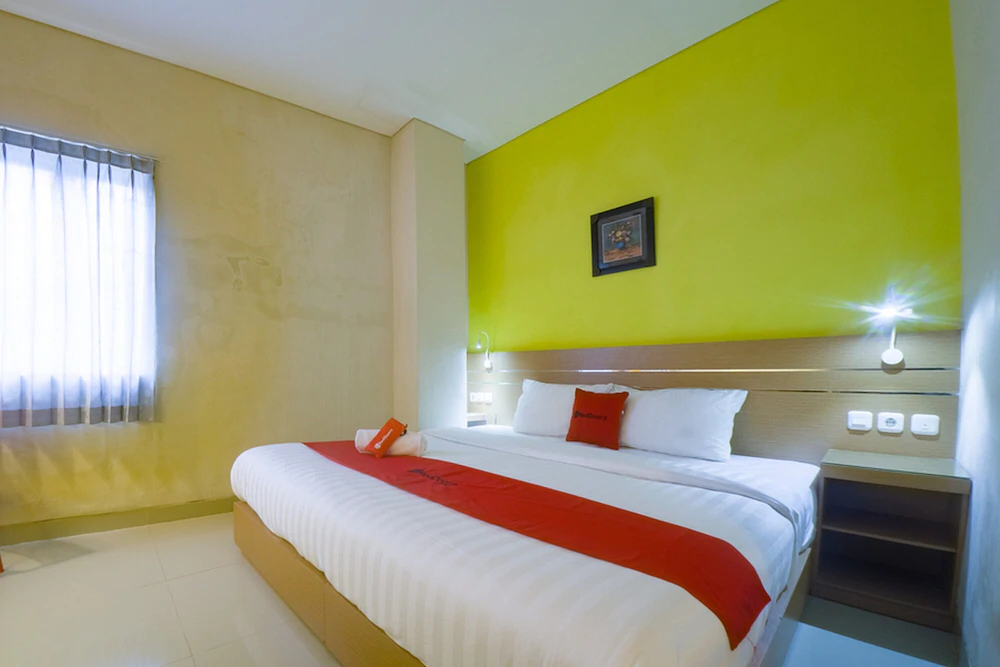 Budget Hotel by RedDoorz