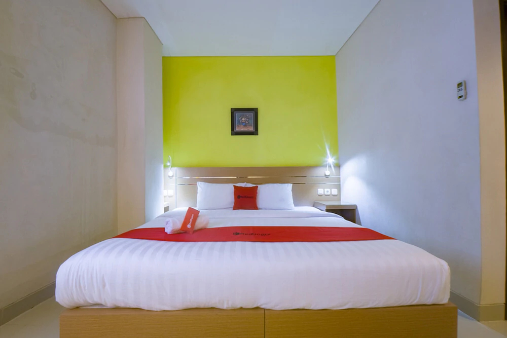 Budget Hotel by RedDoorz