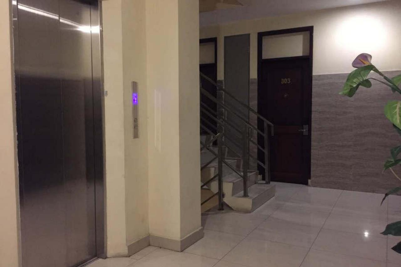 Golden Inn Ambon Reddoors