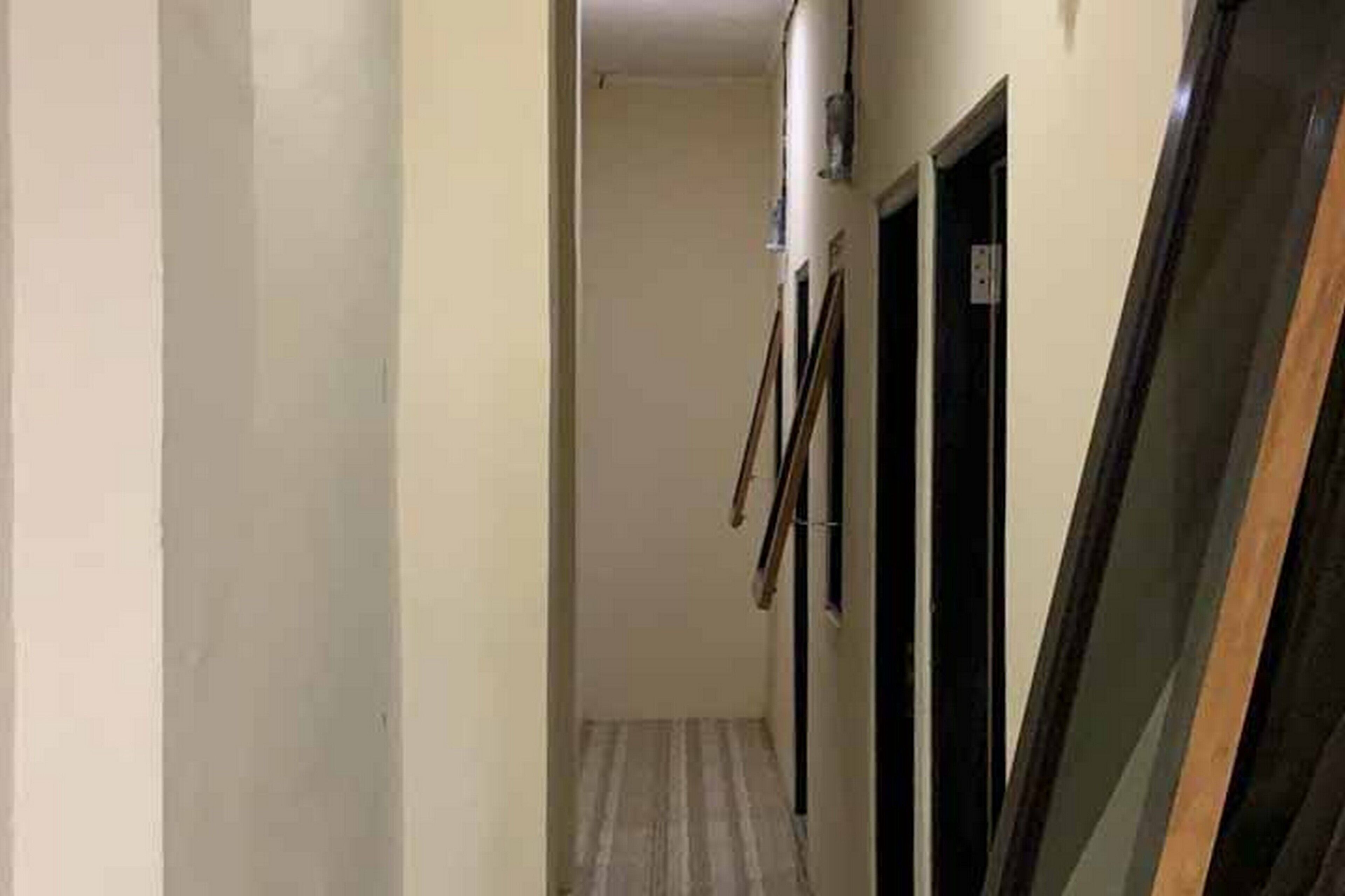 Kampkey Tanah Hitam by RedDoorz