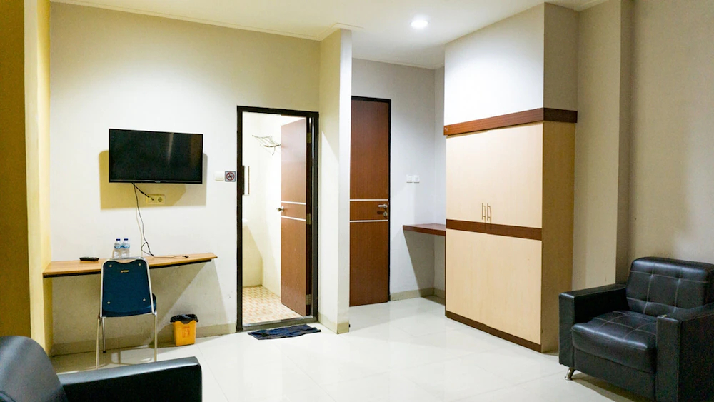 Viona Hotel by RedDoorz
