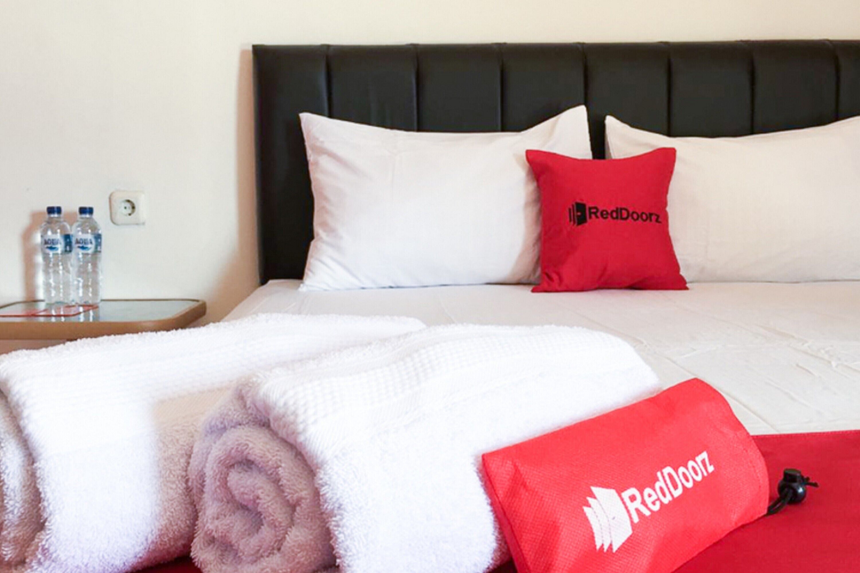 Pasific 889 Homestay by RedDoorz