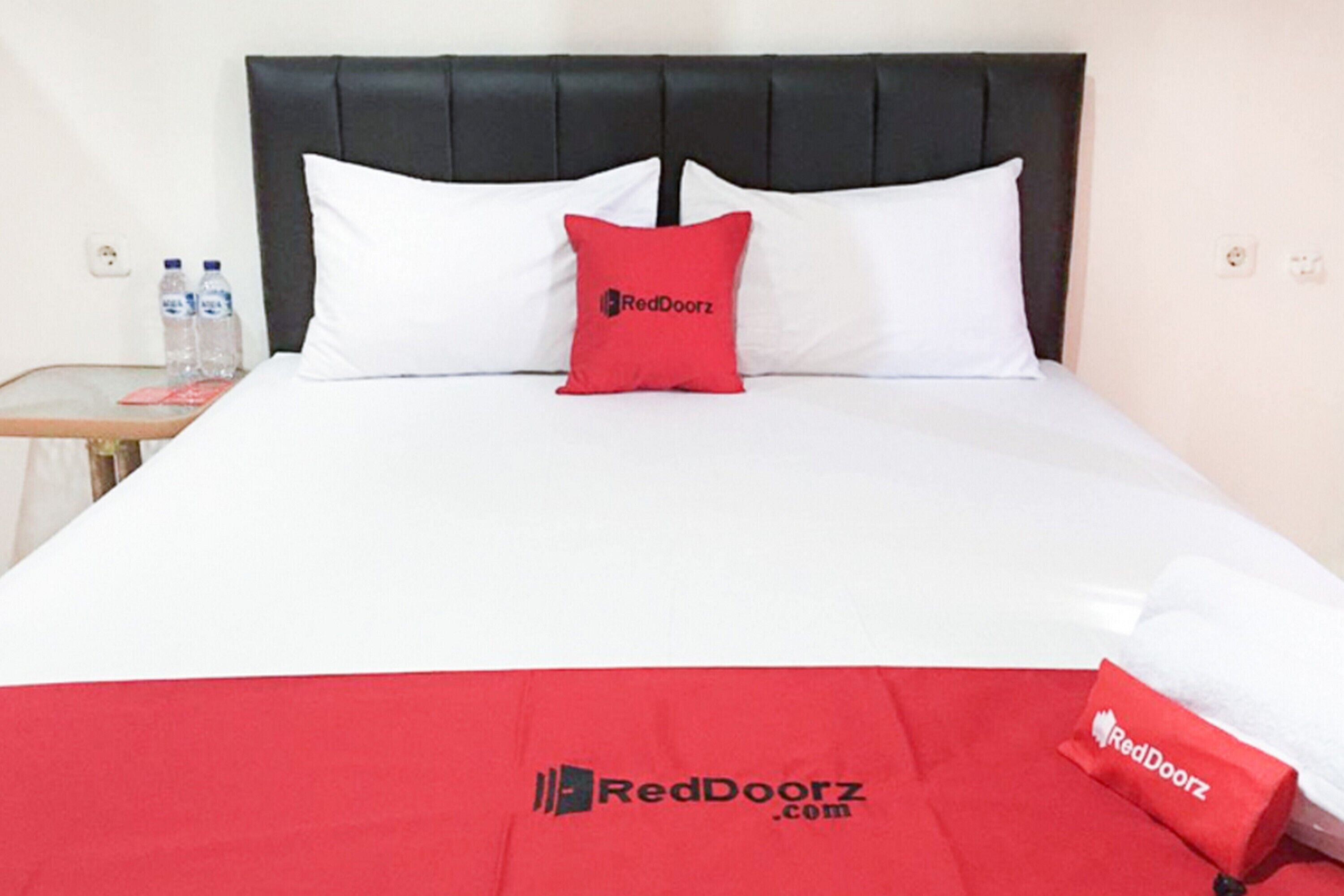 Pasific 889 Homestay by RedDoorz