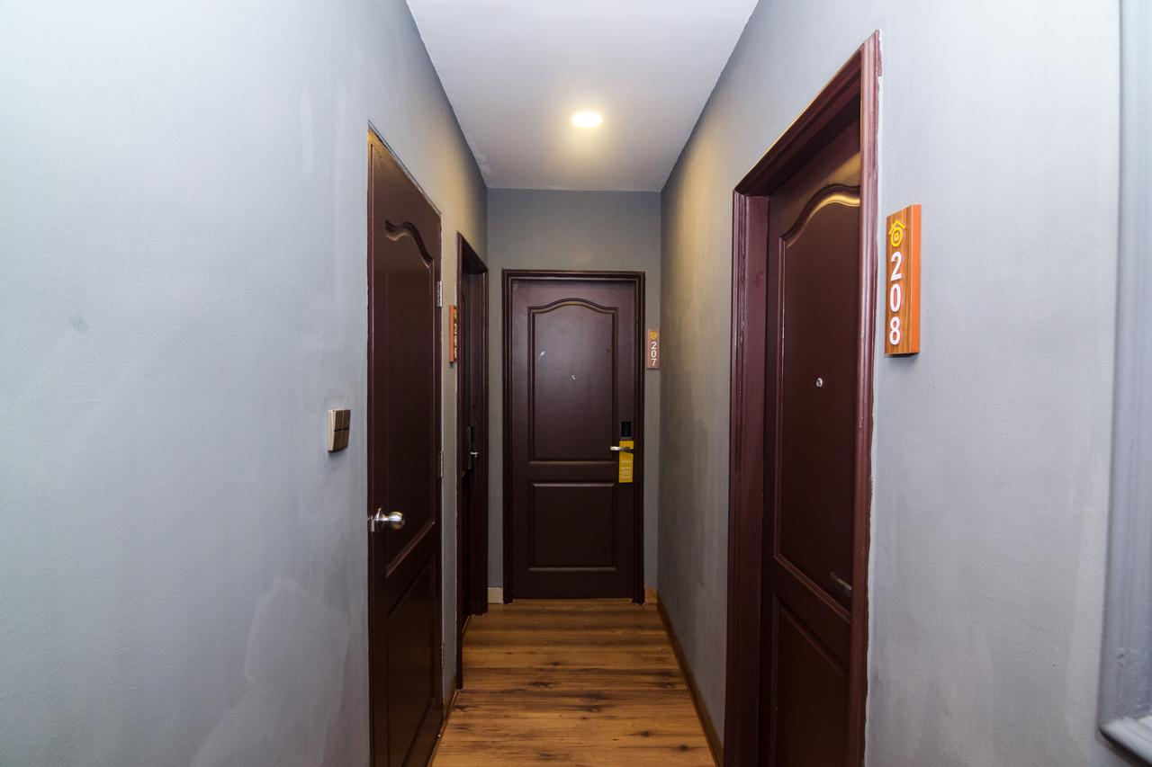Avava Inn by OYO Rooms
