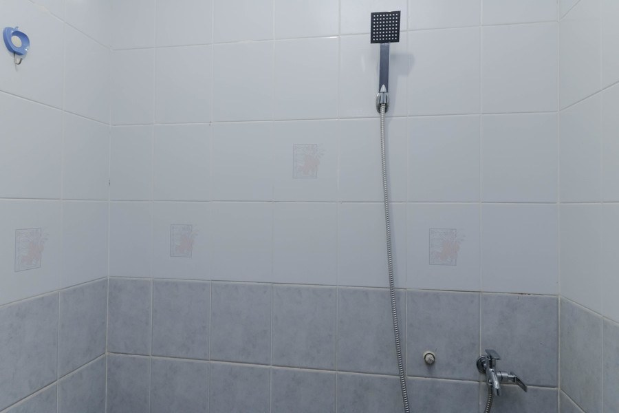 Cosmopolitan Guesthouse by RedDoorz