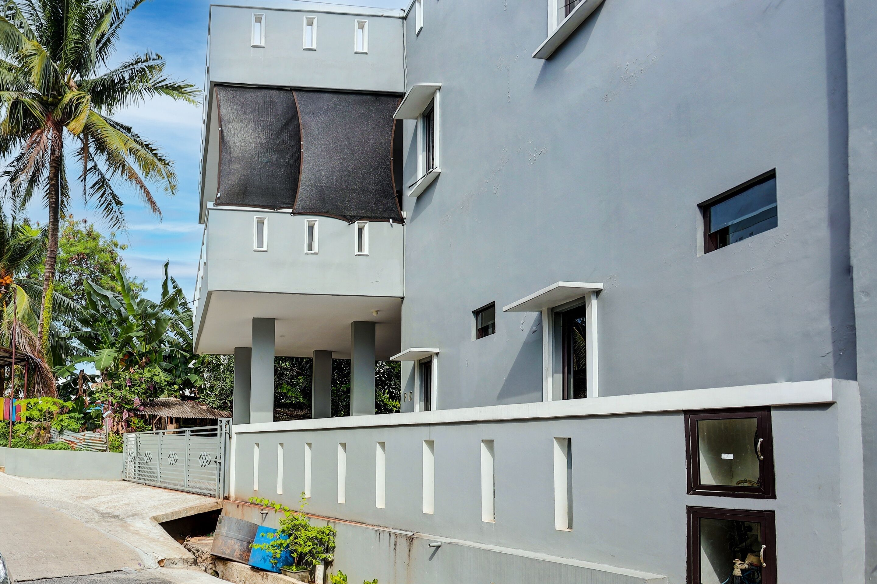 D'cost Homestay By OYO