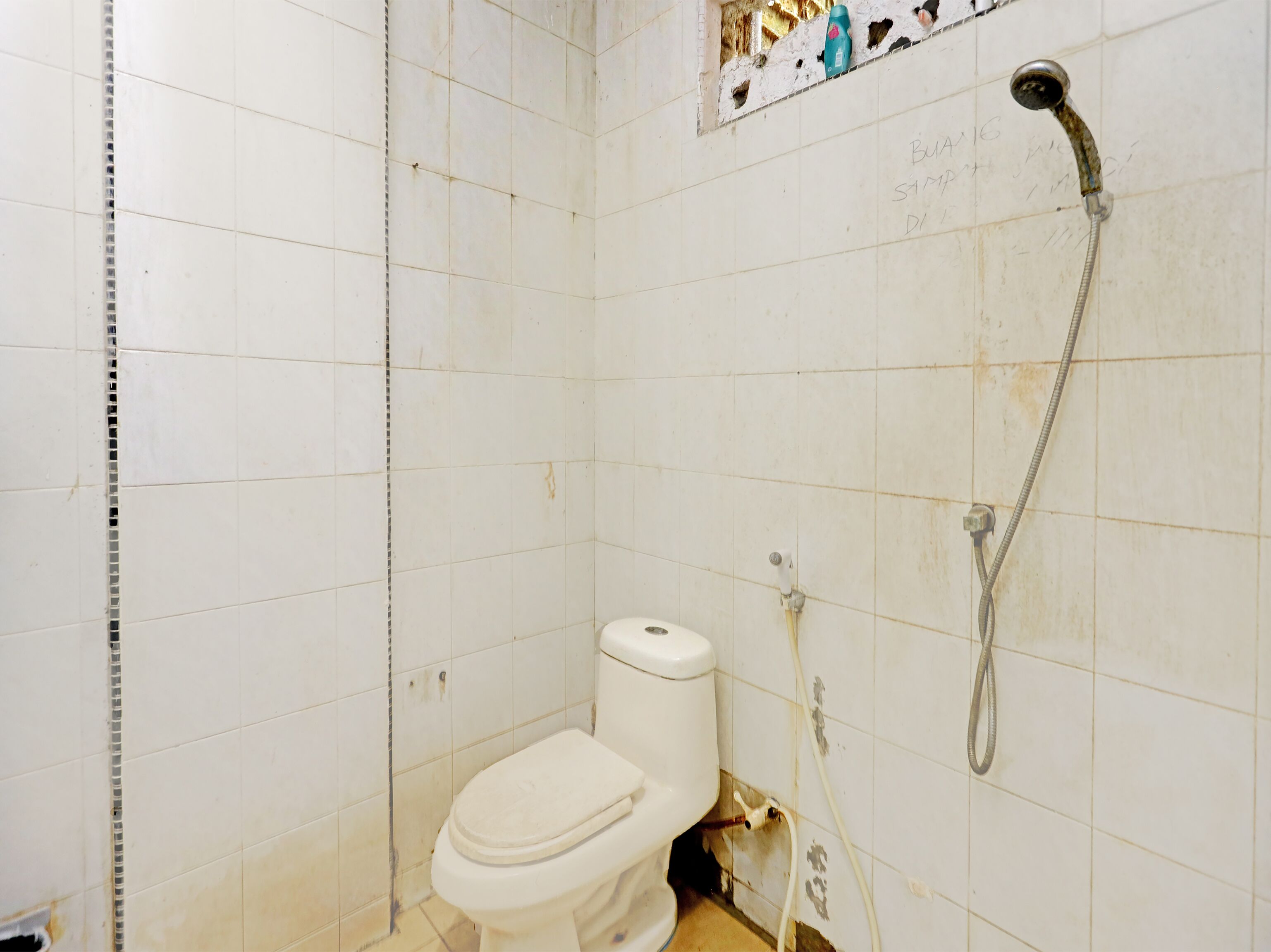 Homestay Semarang Baru Syariah by OYO