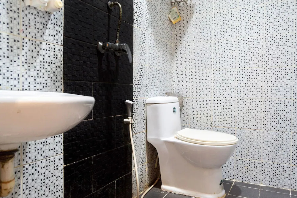 Hotel Prima by OYO Rooms