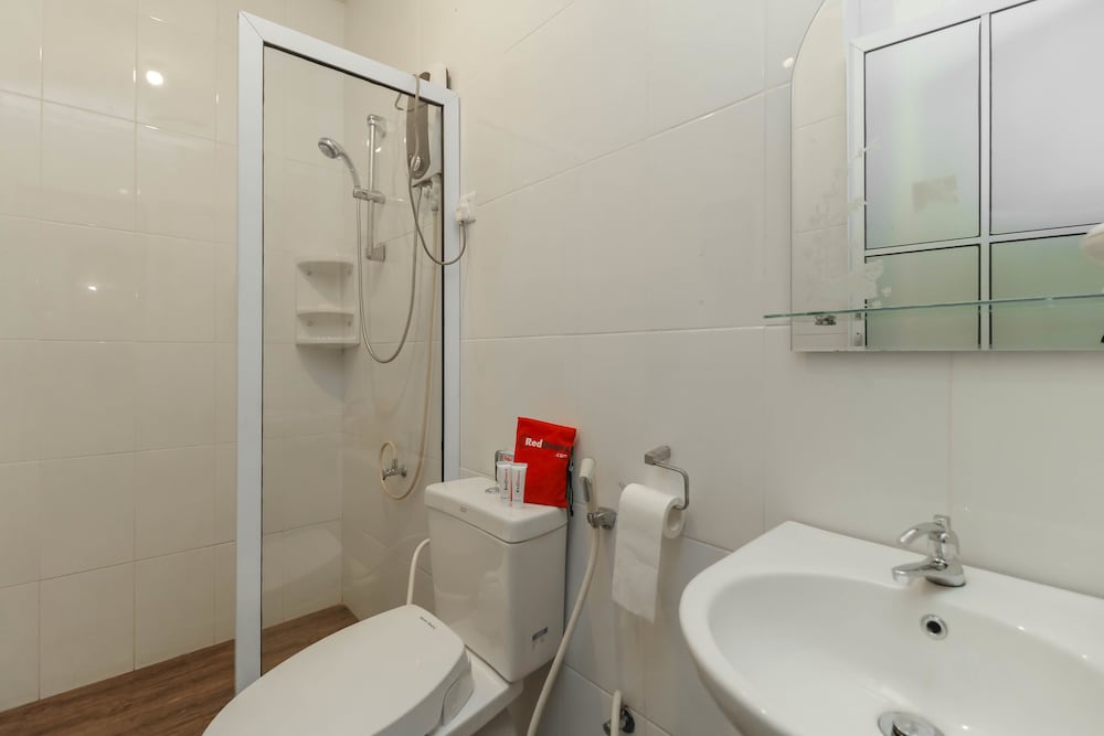 Reddoorz Plus @ Batam Centre