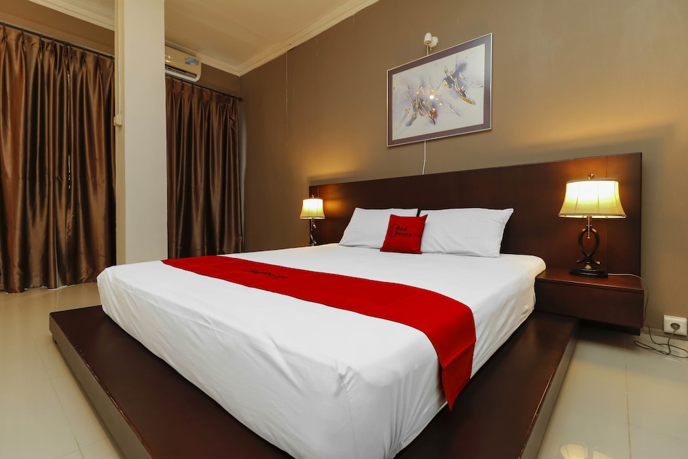 Reddoorz Plus @ Batam Centre