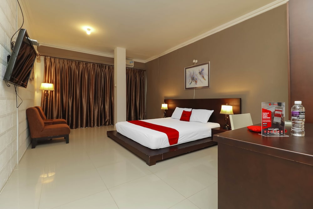 Reddoorz Plus @ Batam Centre