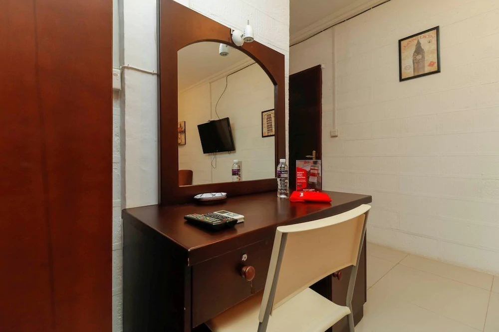 Reddoorz Plus @ Batam Centre