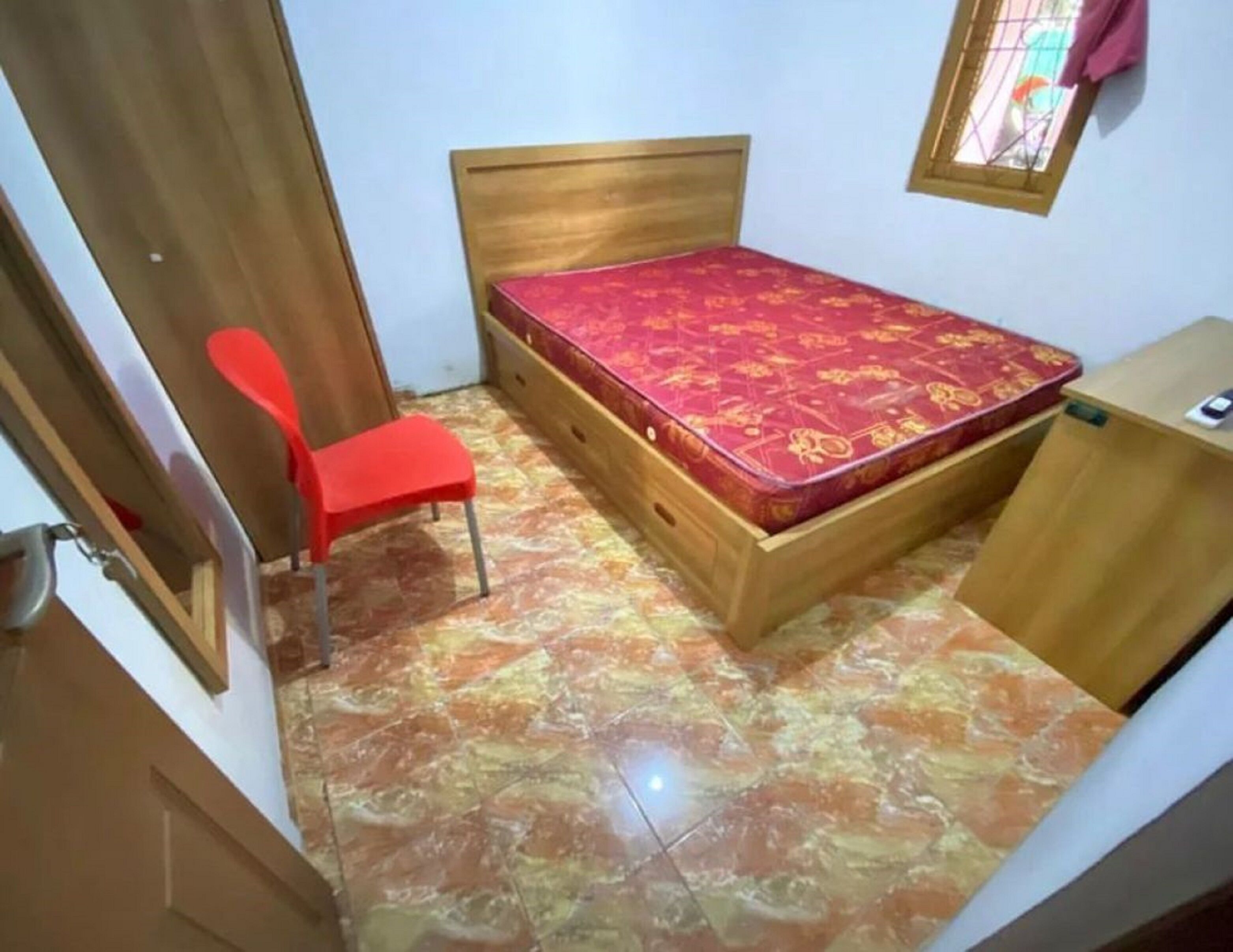 Spot On 91343 Kartika Guest House Syariah