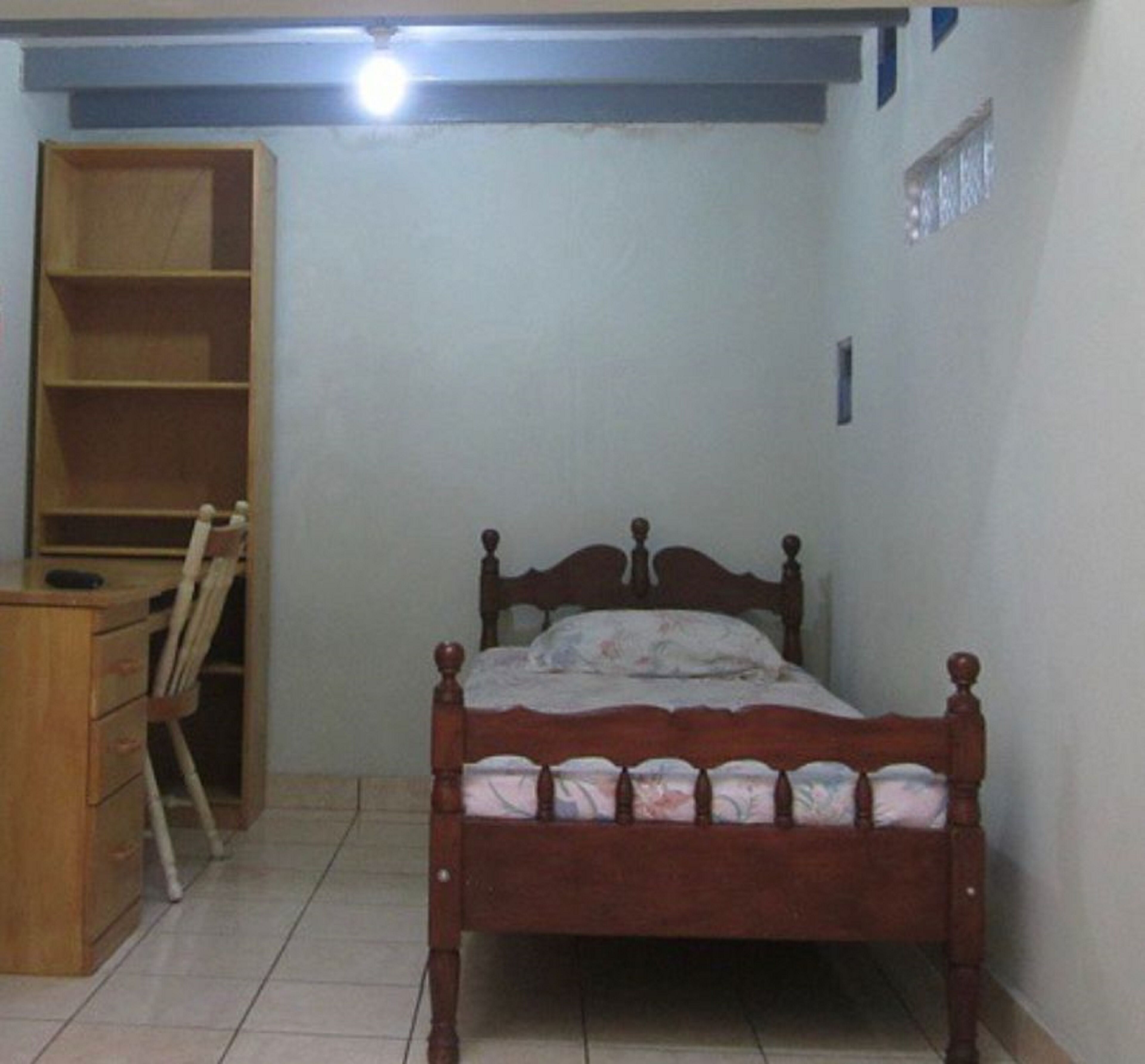 Spot On 91343 Kartika Guest House Syariah