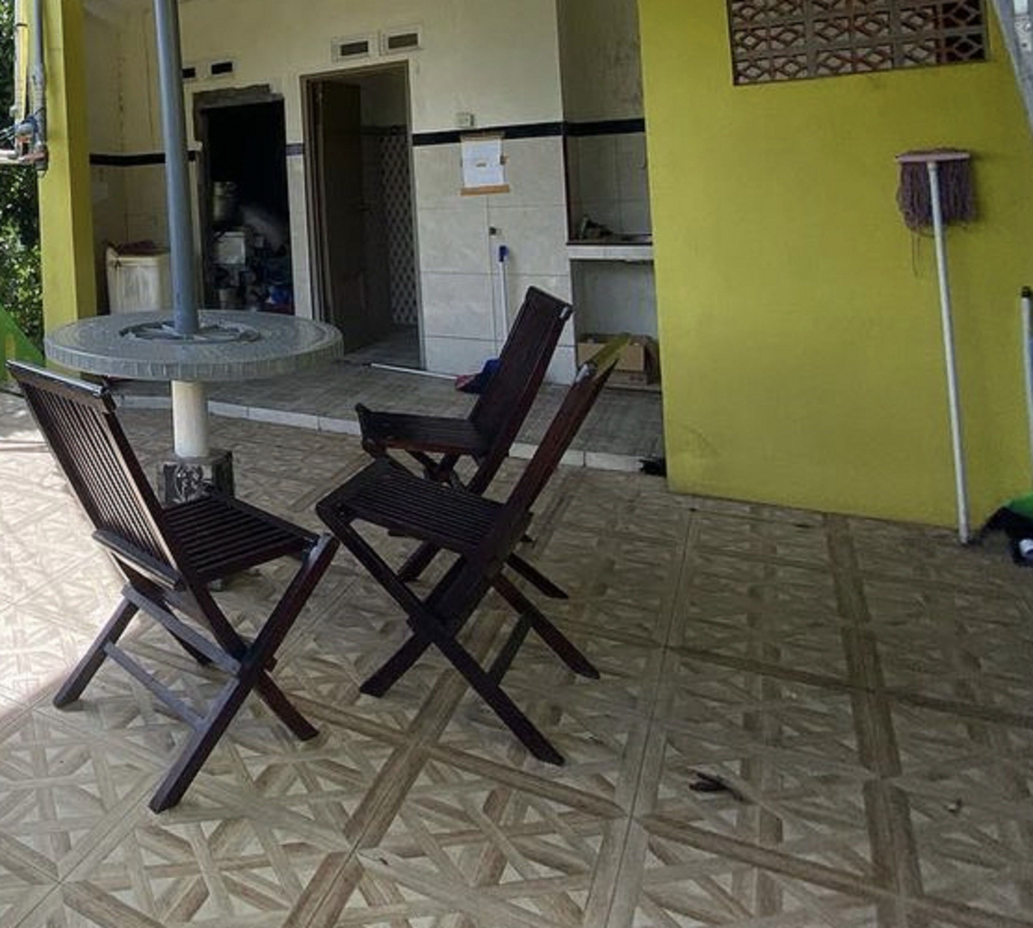 Spot On 91343 Kartika Guest House Syariah