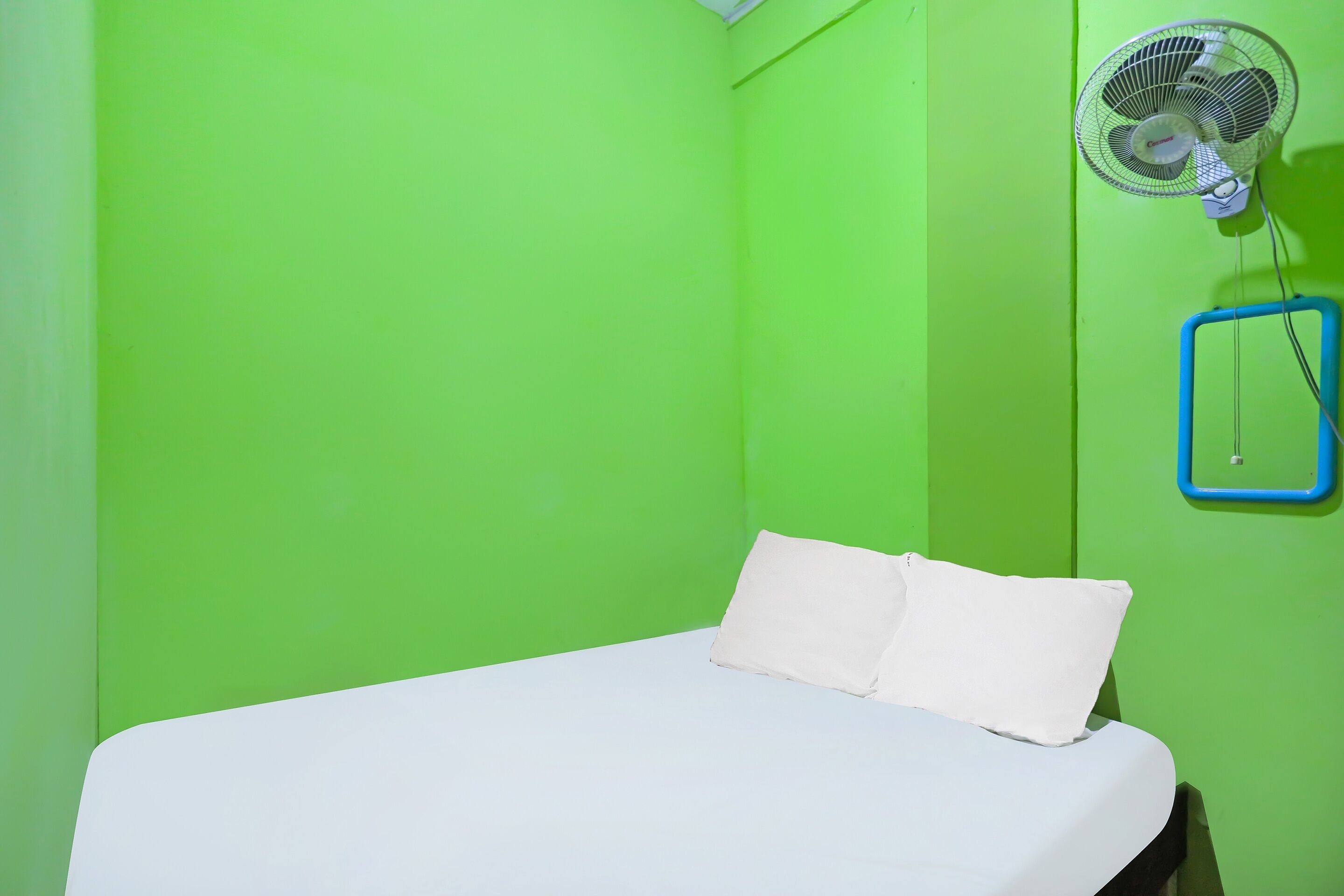 Spot On 92170 Penginapan Pak Dhe