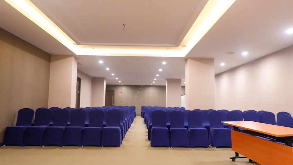 Asialink Hotel by Prasanthi