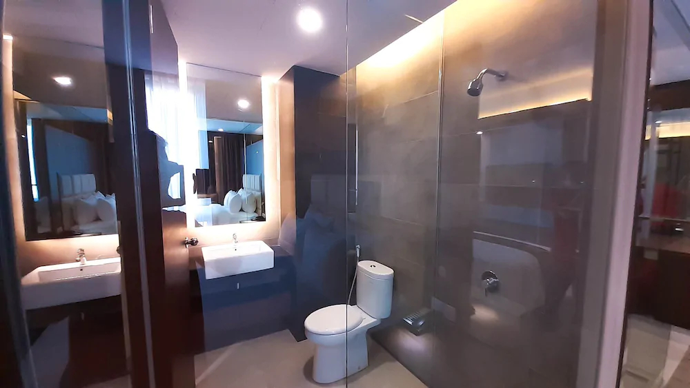 Asialink Hotel by Prasanthi