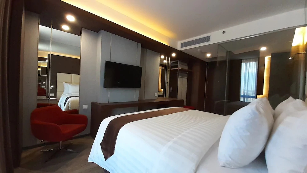 Asialink Hotel by Prasanthi