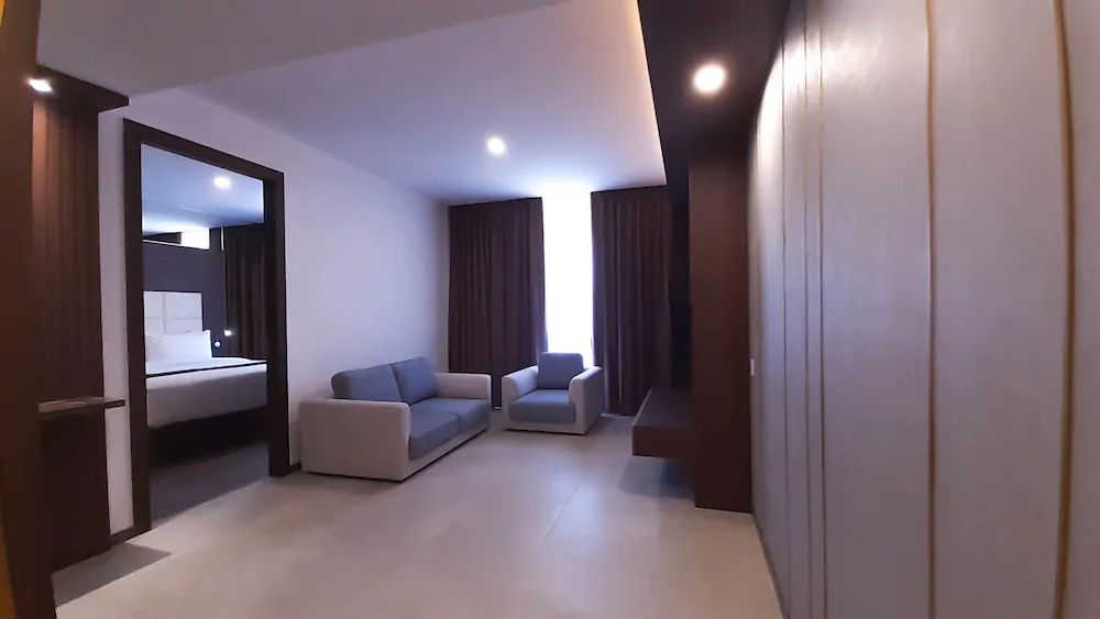 Asialink Hotel by Prasanthi