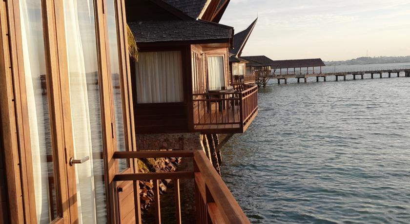 Batam View Beach Resort