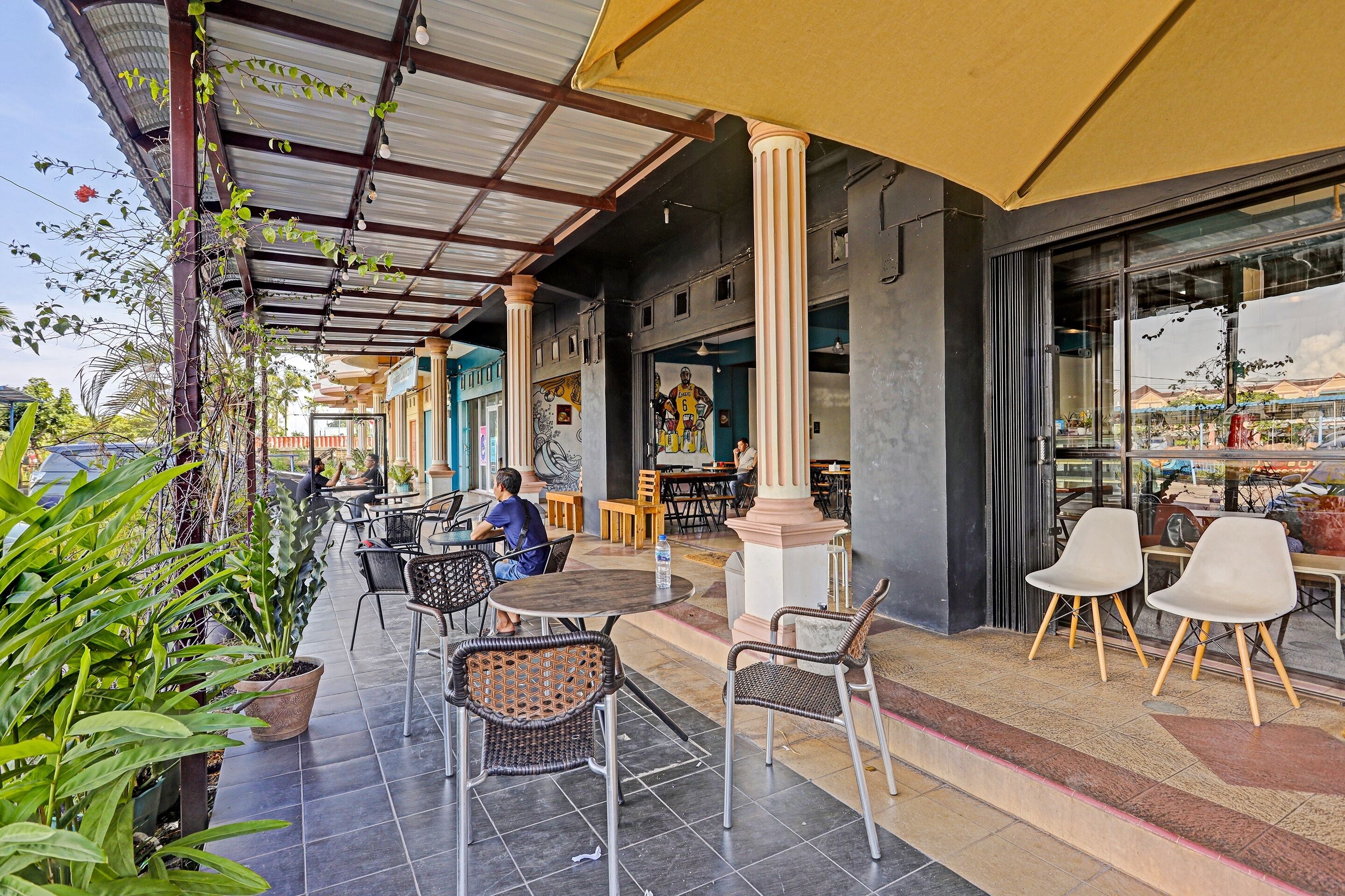 Collection O 91499 John Lebron House