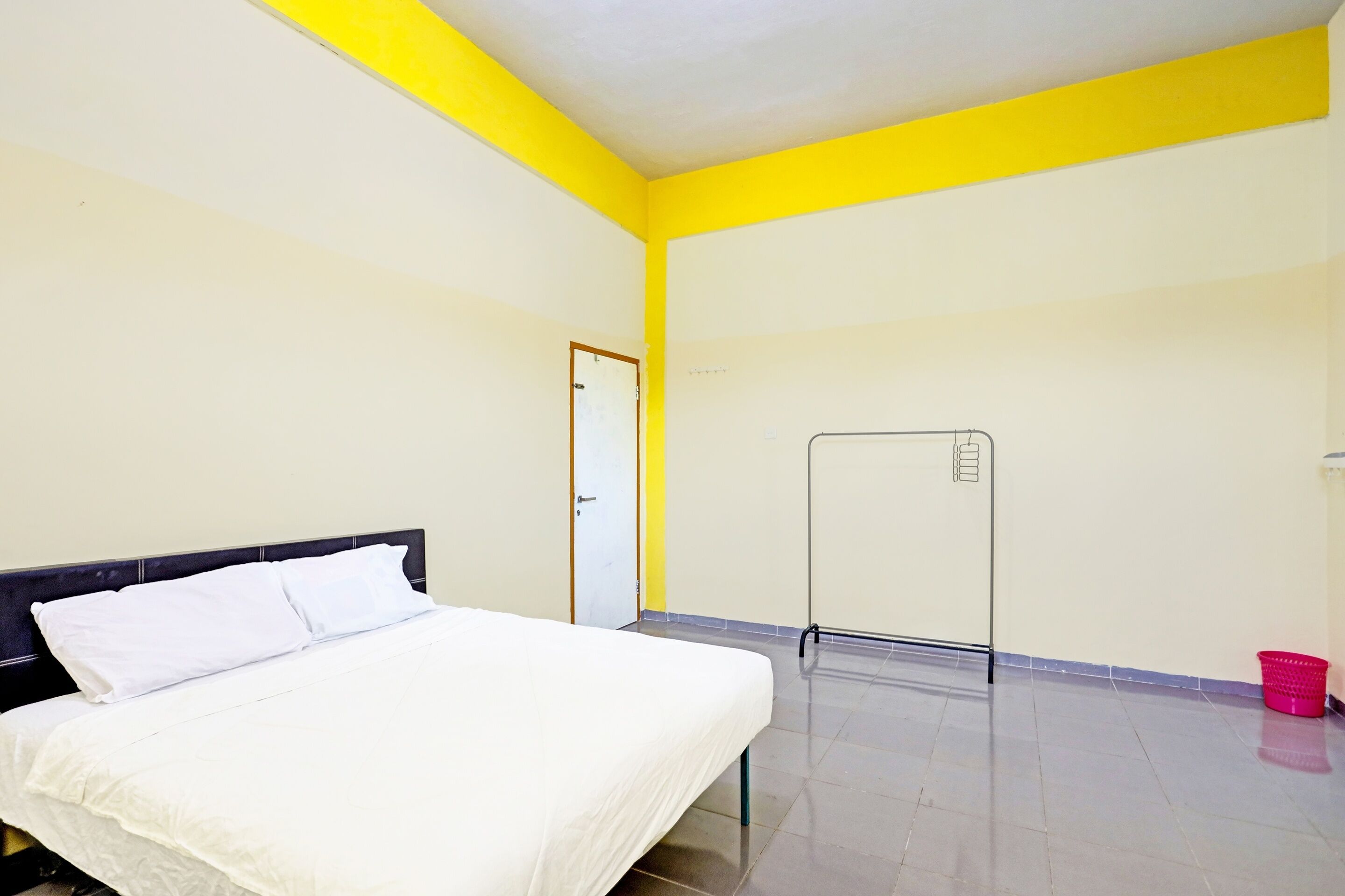 Collection O 91499 John Lebron House