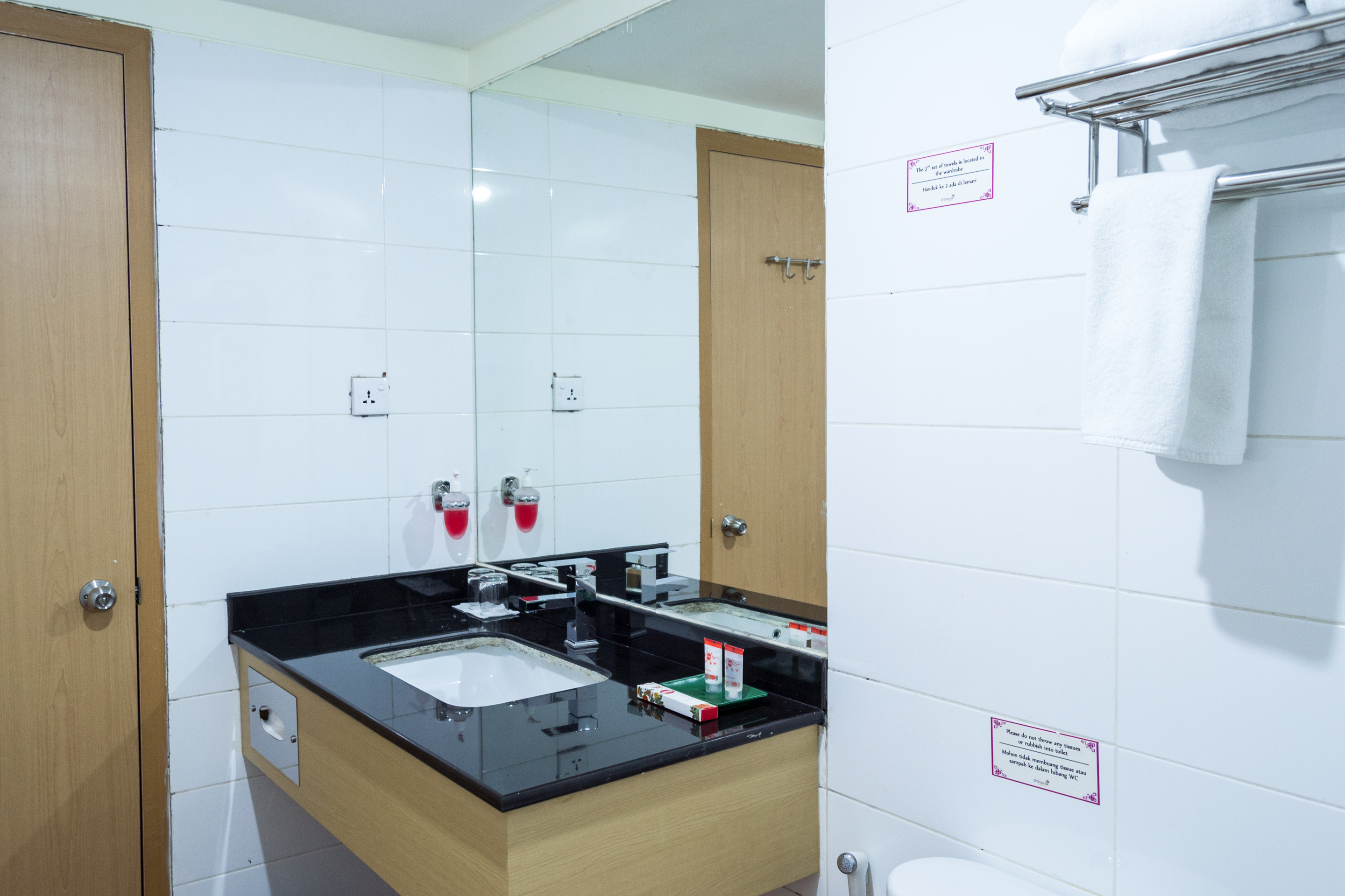 OYO 666 D' Grande Hotel Batam