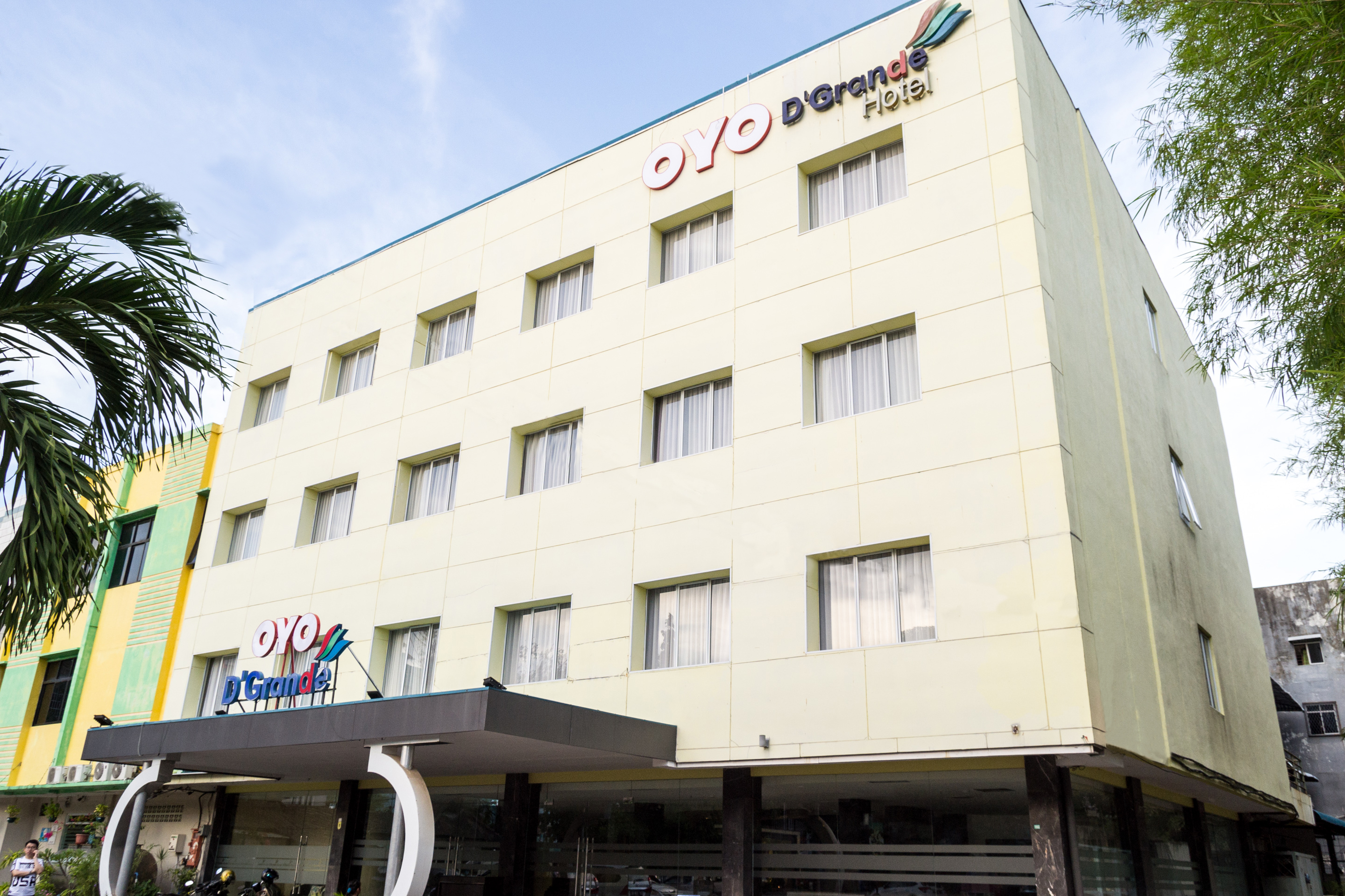 OYO 666 D' Grande Hotel Batam